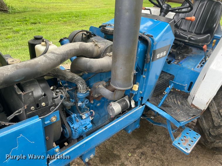 image for item IC9382 New Holland 1920  MFWD tractor