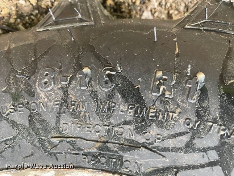 image for item IC9382 New Holland 1920  MFWD tractor