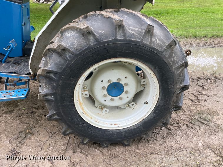 image for item IC9382 New Holland 1920  MFWD tractor