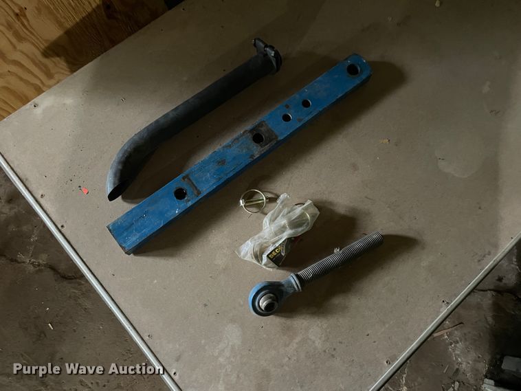 image for item IC9382 New Holland 1920  MFWD tractor