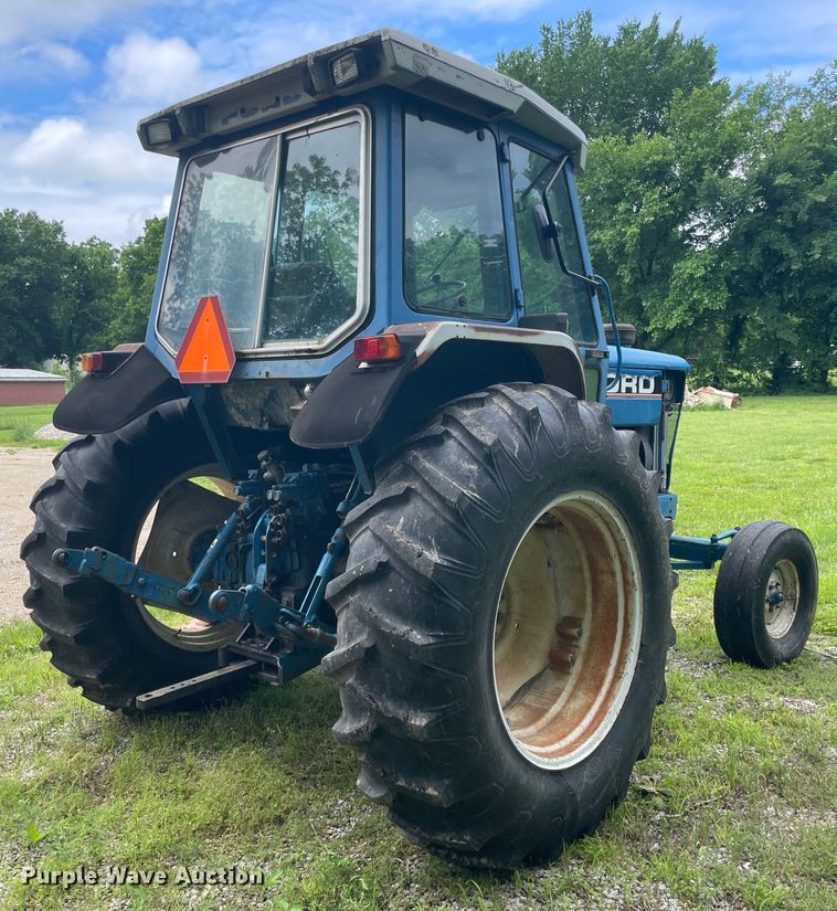 image for item IC9384 Ford 7710  tractor