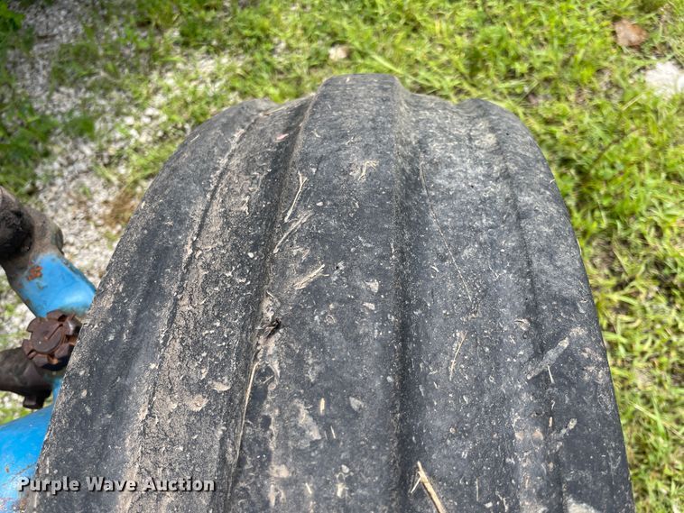 image for item IC9384 Ford 7710  tractor