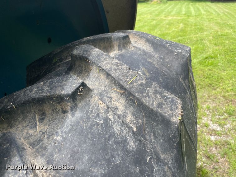 image for item IC9384 Ford 7710  tractor