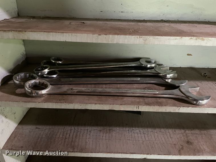 image for item IC9384 Ford 7710  tractor