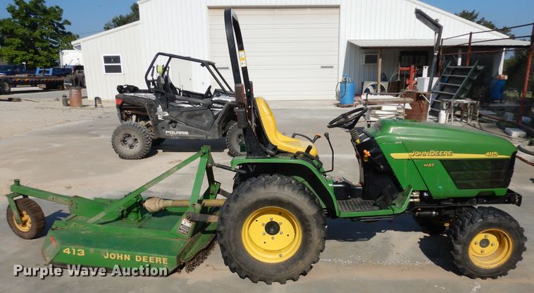 image for item ID9972 2002 John Deere 4115  MFWD tractor