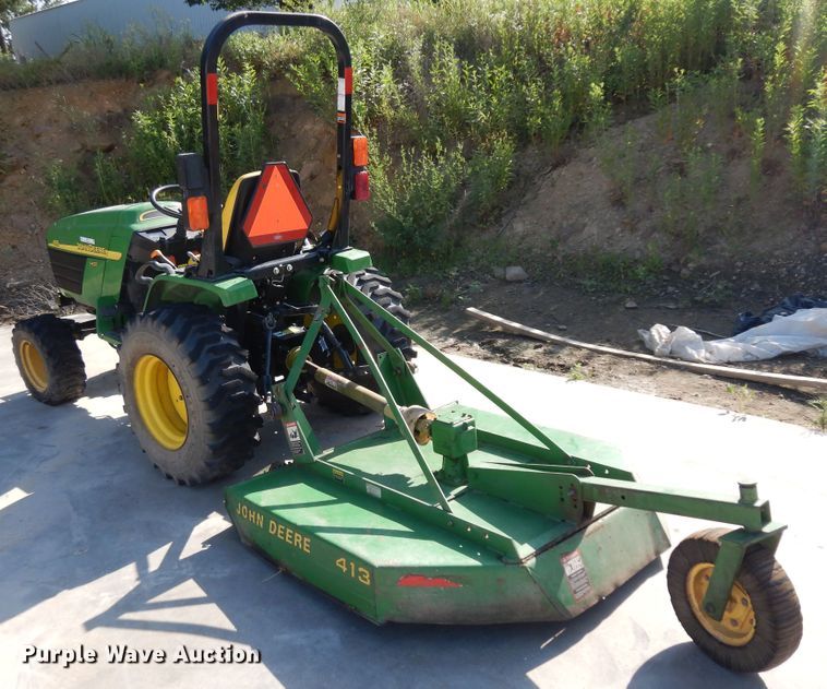 image for item ID9972 2002 John Deere 4115  MFWD tractor