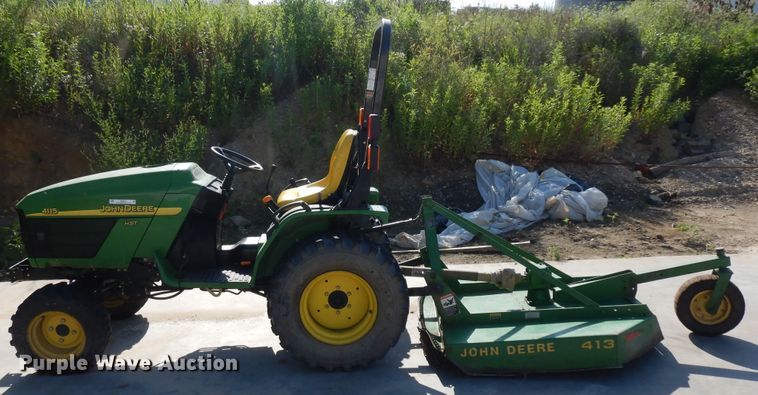 image for item ID9972 2002 John Deere 4115  MFWD tractor