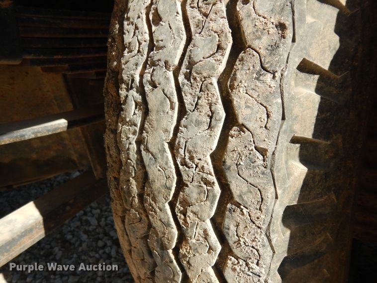 image for item ID9973 1979 Chevrolet C70  grain truck