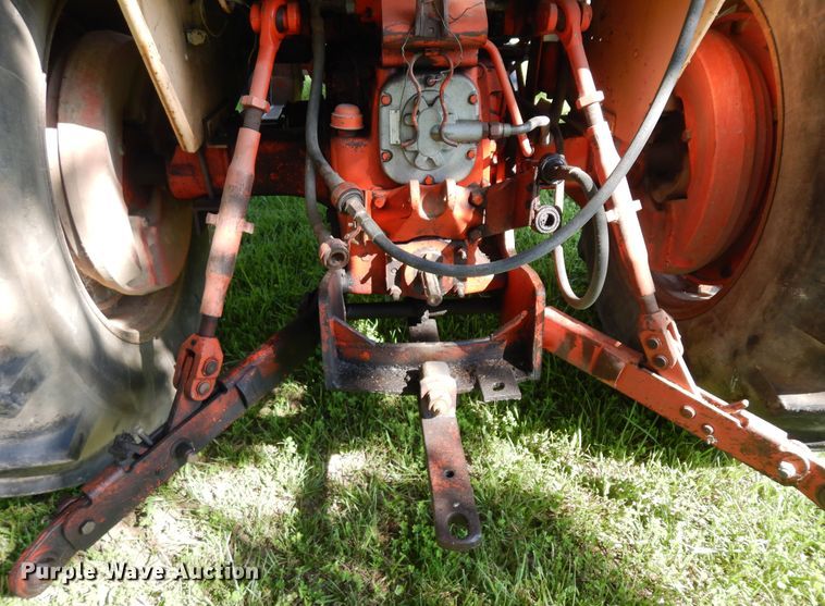 image for item ID9975 Case 1030  tractor