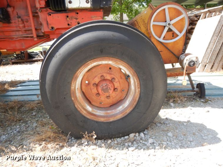 image for item ID9980 Case  tractor