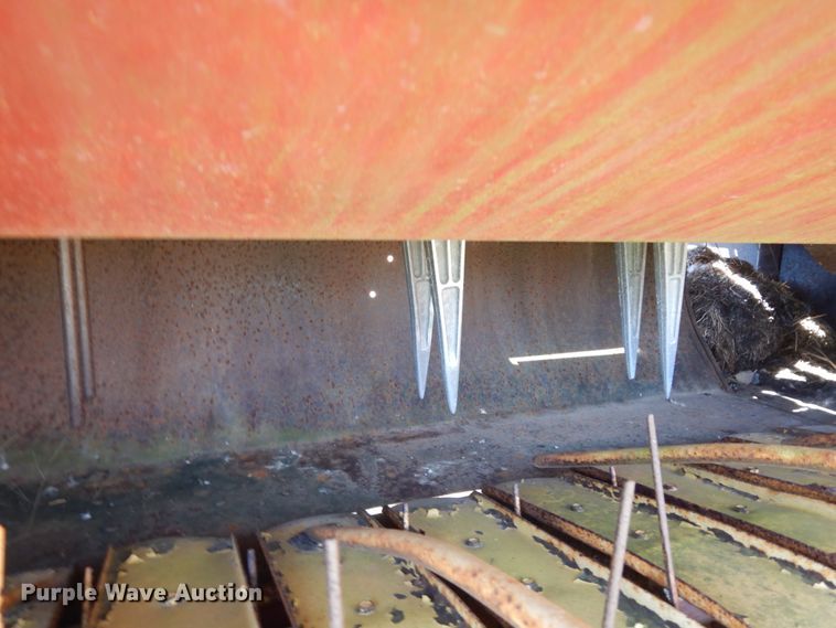 image for item ID9981 New Holland Super Hayliner 69  small square baler