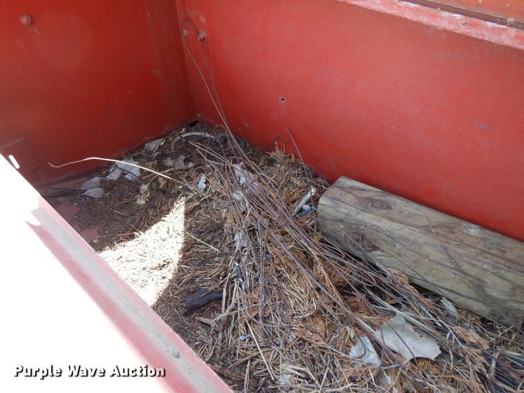 image for item ID9981 New Holland Super Hayliner 69  small square baler