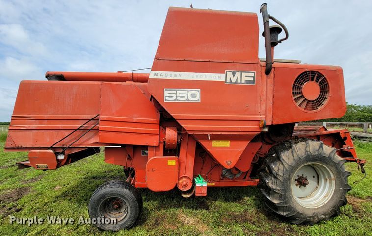 image for item IF9818 Massey Ferguson 550  combine