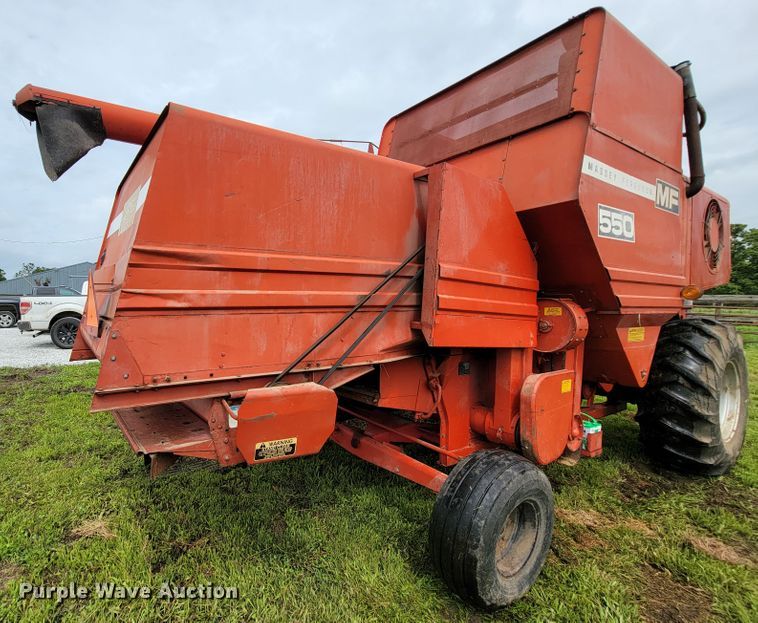 image for item IF9818 Massey Ferguson 550  combine