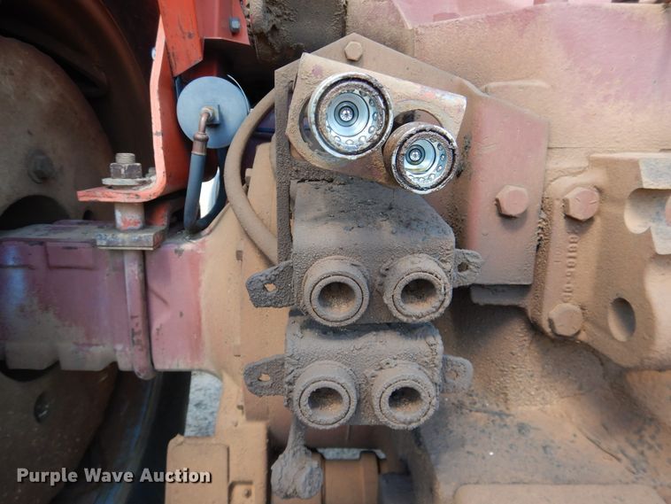 image for item IJ9377 Allis Chalmers 7080  tractor