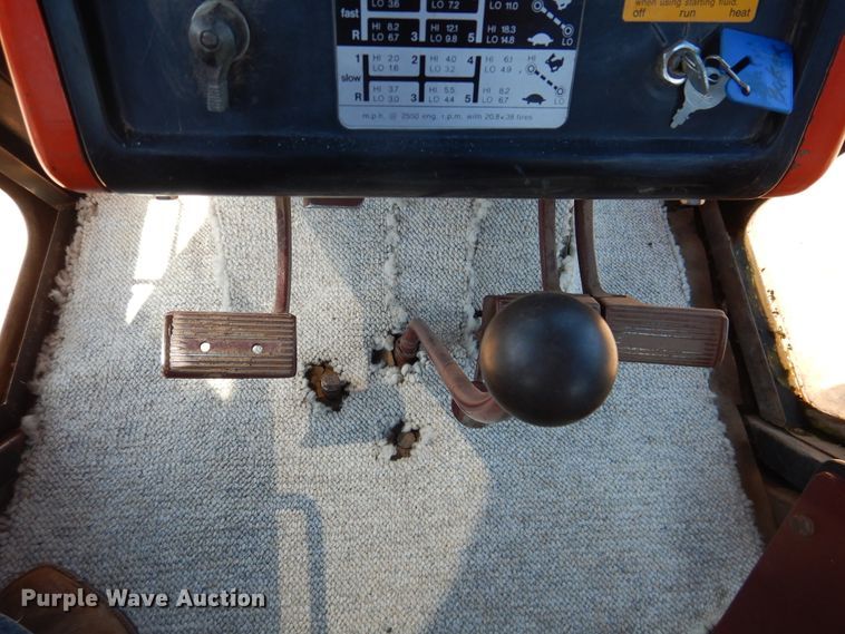 image for item IJ9377 Allis Chalmers 7080  tractor