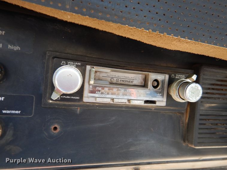 image for item IJ9377 Allis Chalmers 7080  tractor