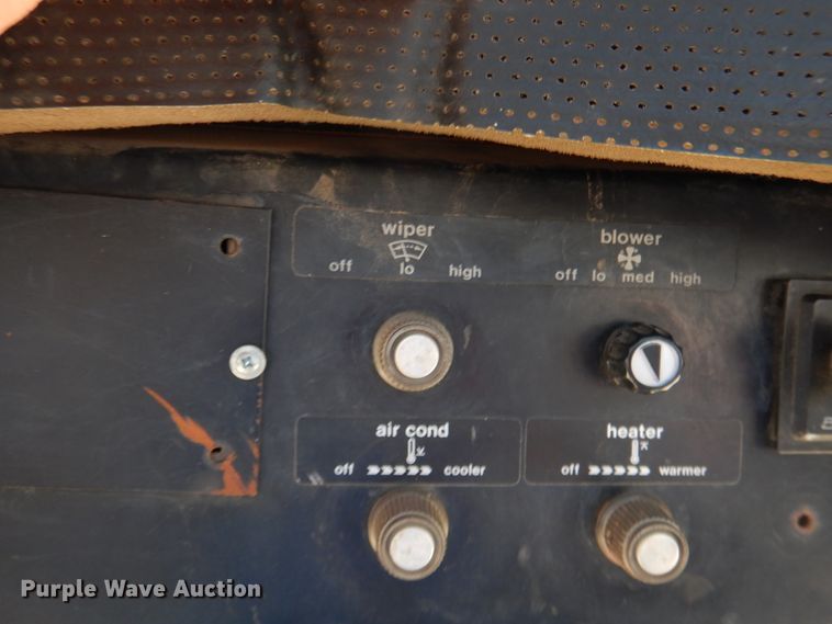 image for item IJ9377 Allis Chalmers 7080  tractor