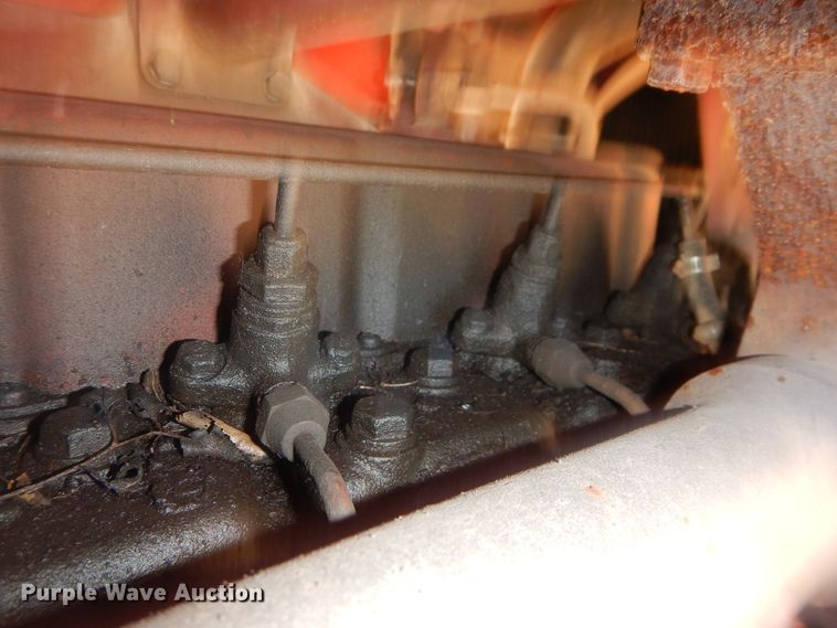 image for item IJ9377 Allis Chalmers 7080  tractor