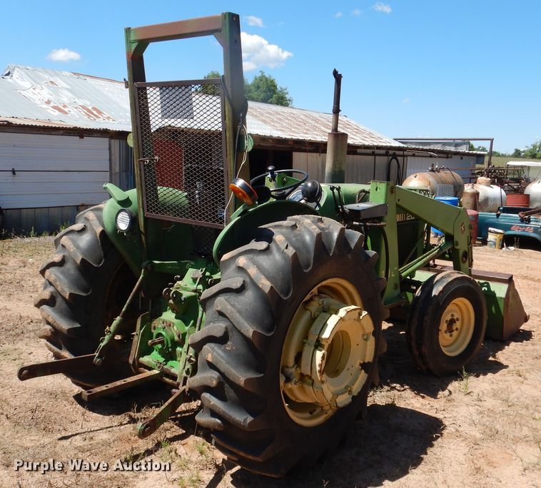 image for item IJ9378 John Deere 2040  tractor