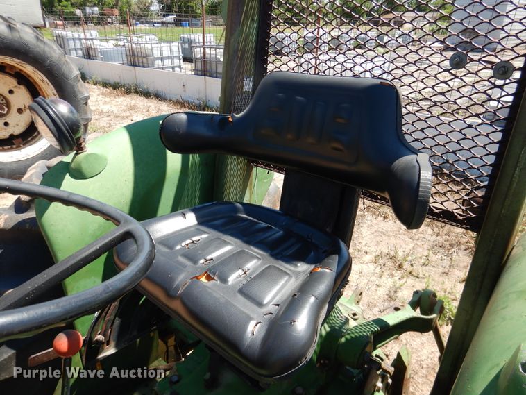 image for item IJ9378 John Deere 2040  tractor