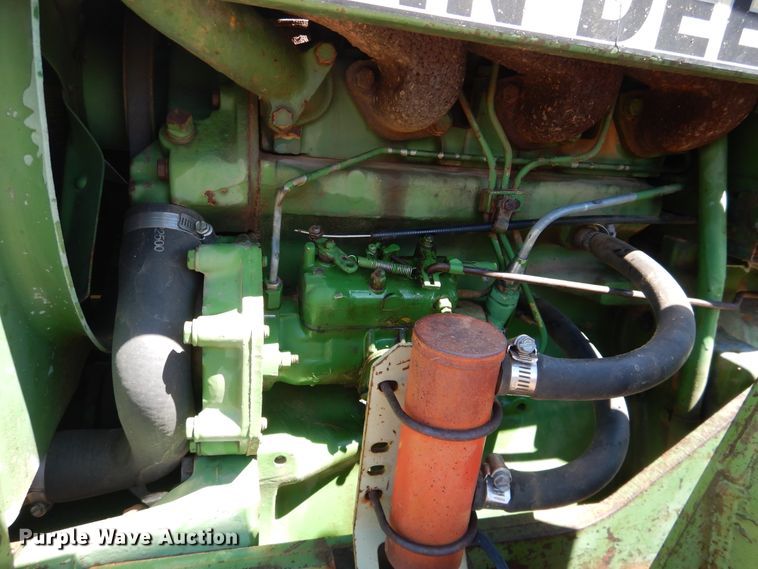 image for item IJ9378 John Deere 2040  tractor