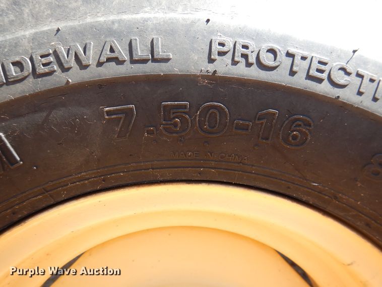 image for item IJ9378 John Deere 2040  tractor