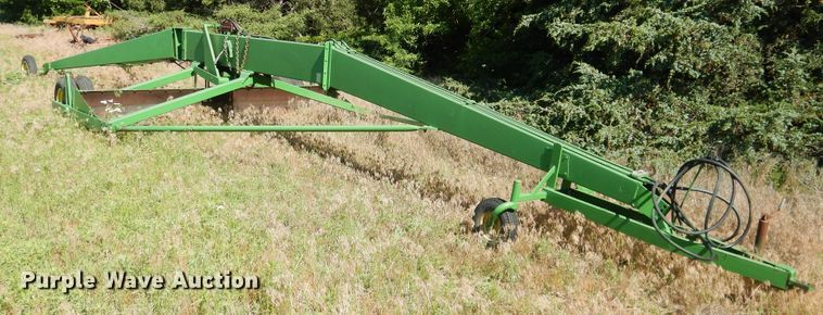 image for item IJ9391 John Deere  land leveler