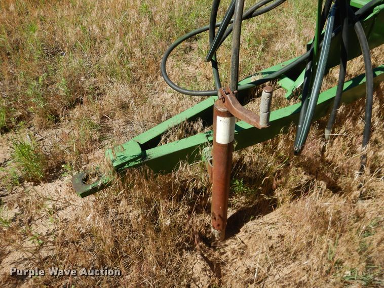 image for item IJ9391 John Deere  land leveler