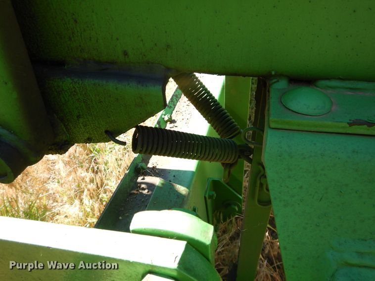 image for item IJ9391 John Deere  land leveler