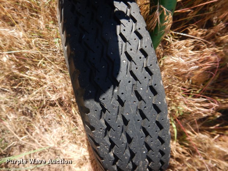 image for item IJ9391 John Deere  land leveler