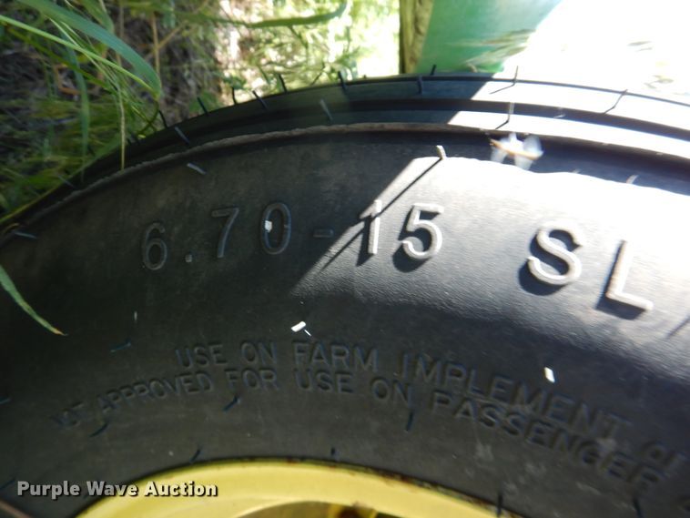 image for item IJ9391 John Deere  land leveler