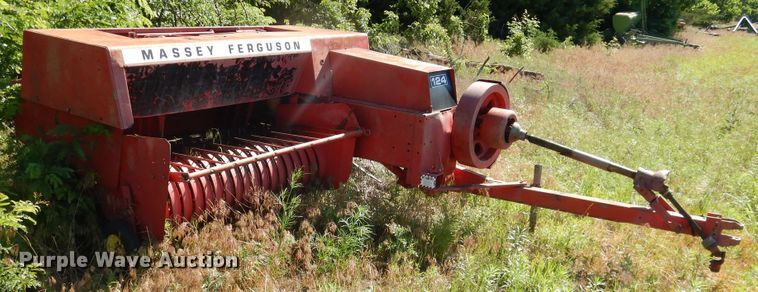 image for item IJ9392 Massey Ferguson 124  small square baler