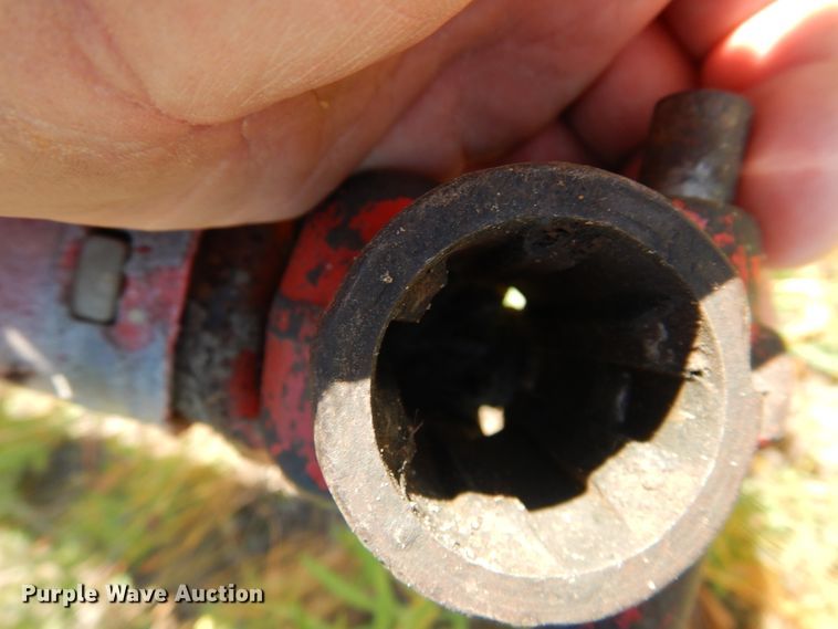 image for item IJ9392 Massey Ferguson 124  small square baler