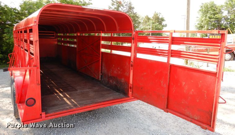 image for item IL9479 1992 Maxwell  livestock trailer
