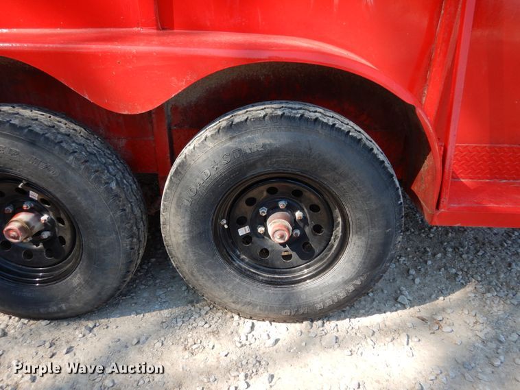image for item IL9479 1992 Maxwell  livestock trailer