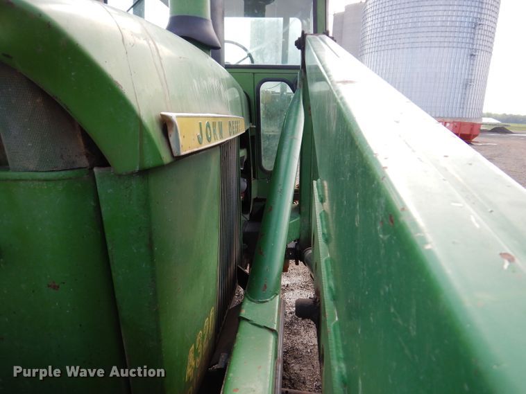 image for item IQ9535 John Deere 4320  tractor