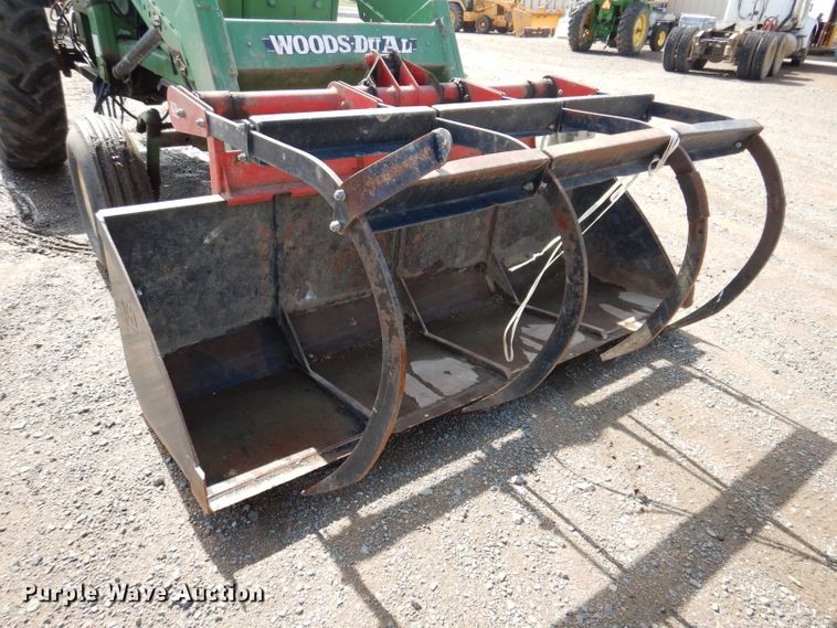 image for item IQ9535 John Deere 4320  tractor