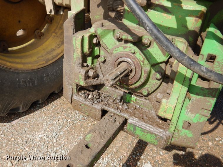 image for item IQ9535 John Deere 4320  tractor