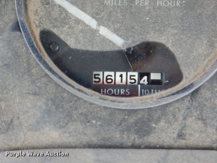 image for item IQ9535 John Deere 4320  tractor