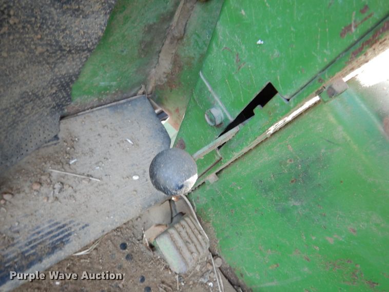 image for item IQ9535 John Deere 4320  tractor