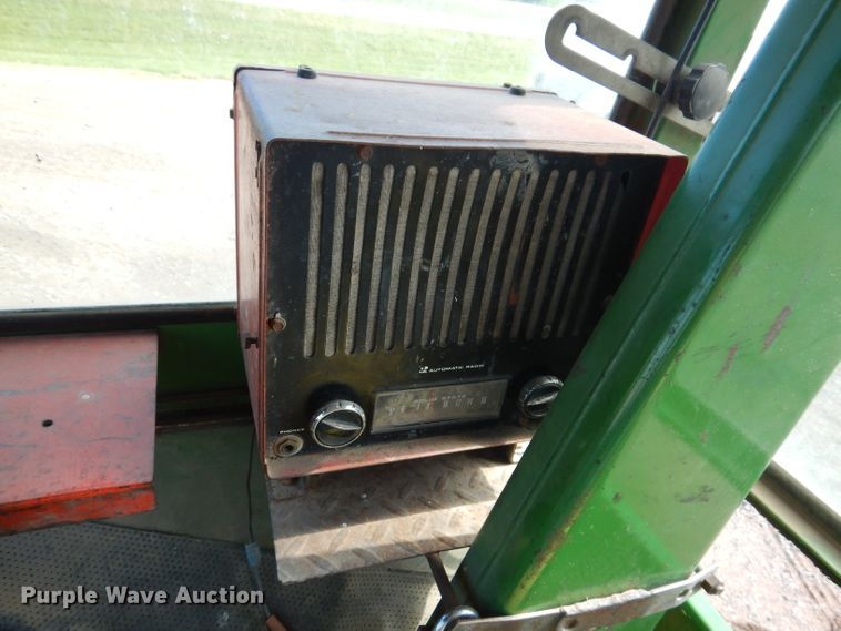 image for item IQ9535 John Deere 4320  tractor