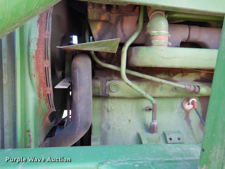 image for item IQ9535 John Deere 4320  tractor