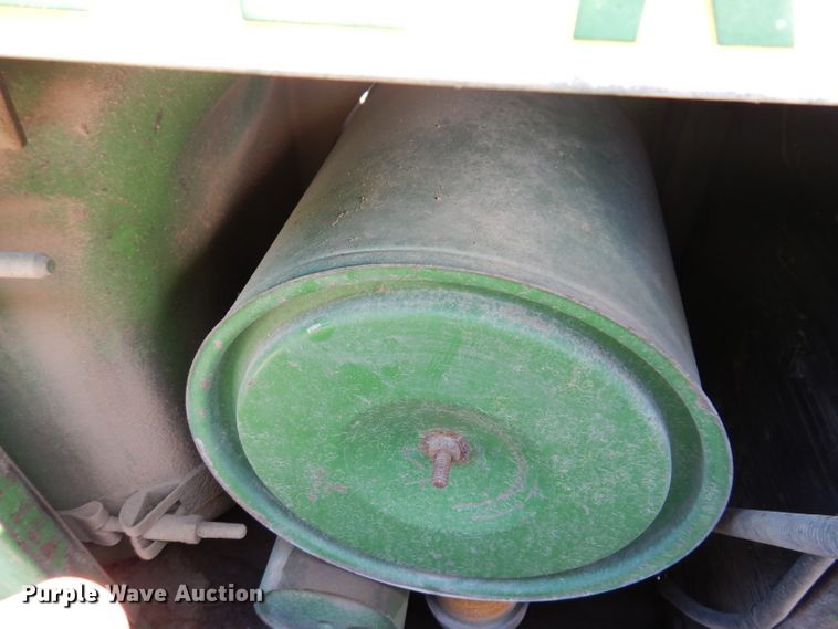 image for item IQ9535 John Deere 4320  tractor