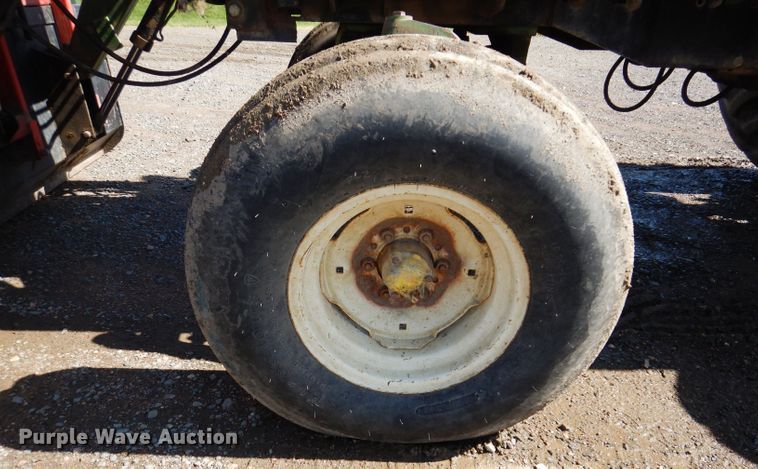 image for item IQ9535 John Deere 4320  tractor