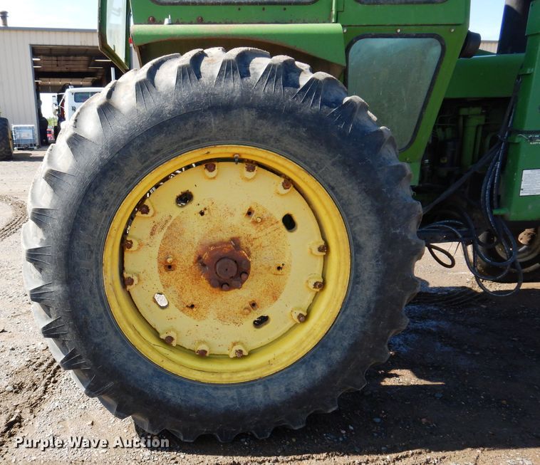 image for item IQ9535 John Deere 4320  tractor