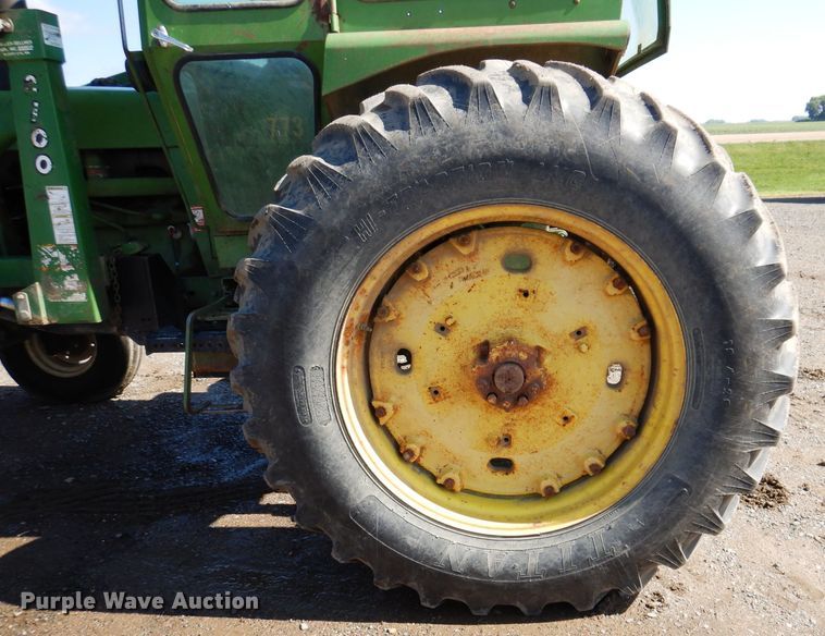 image for item IQ9535 John Deere 4320  tractor