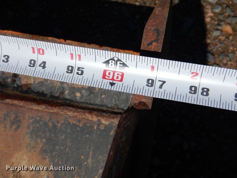 image for item IQ9535 John Deere 4320  tractor