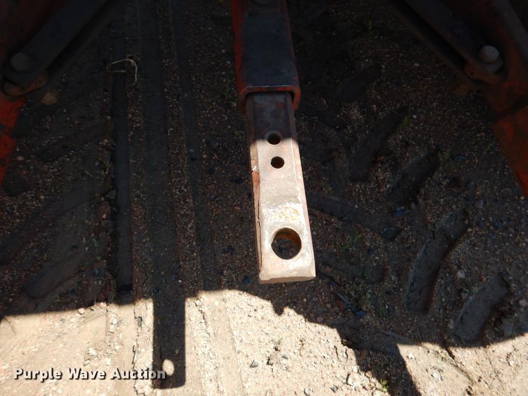 image for item IQ9538 International Farmall 1026  tractor