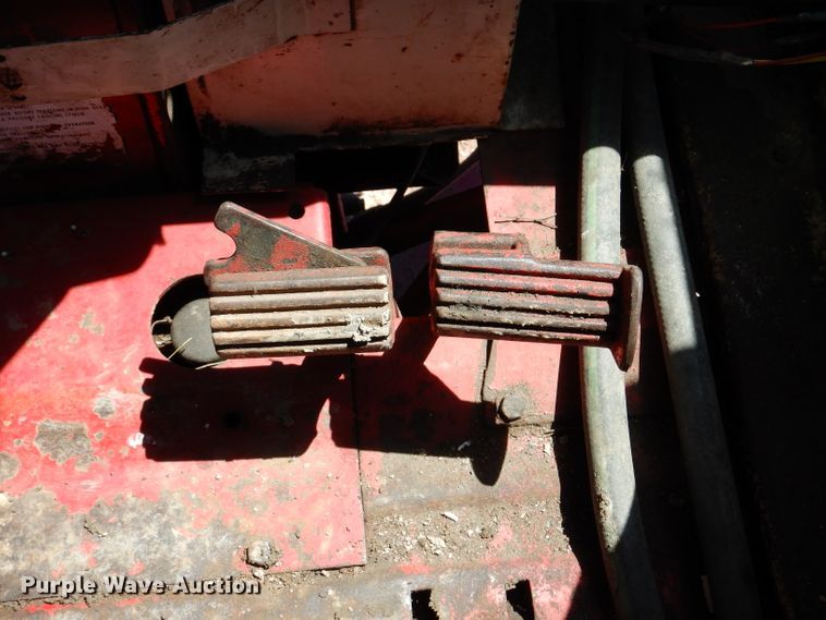 image for item IQ9538 International Farmall 1026  tractor